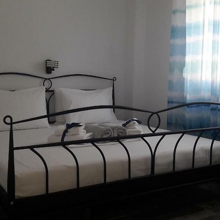 Friends 2 Apartment Peraía Esterno foto