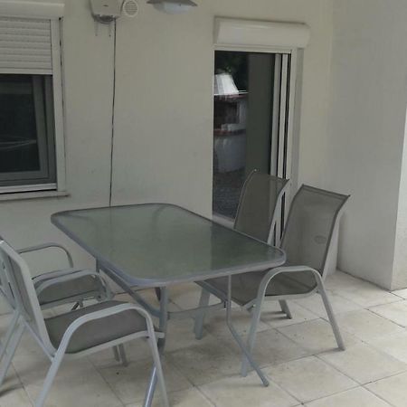 Friends 2 Apartment Peraía Esterno foto